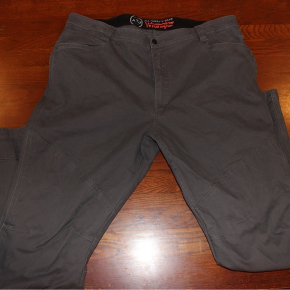 Wrangler pants 42x36 - Picture 1 of 3